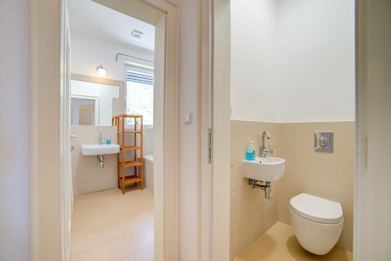 Nosislav Apartments Екстер'єр фото