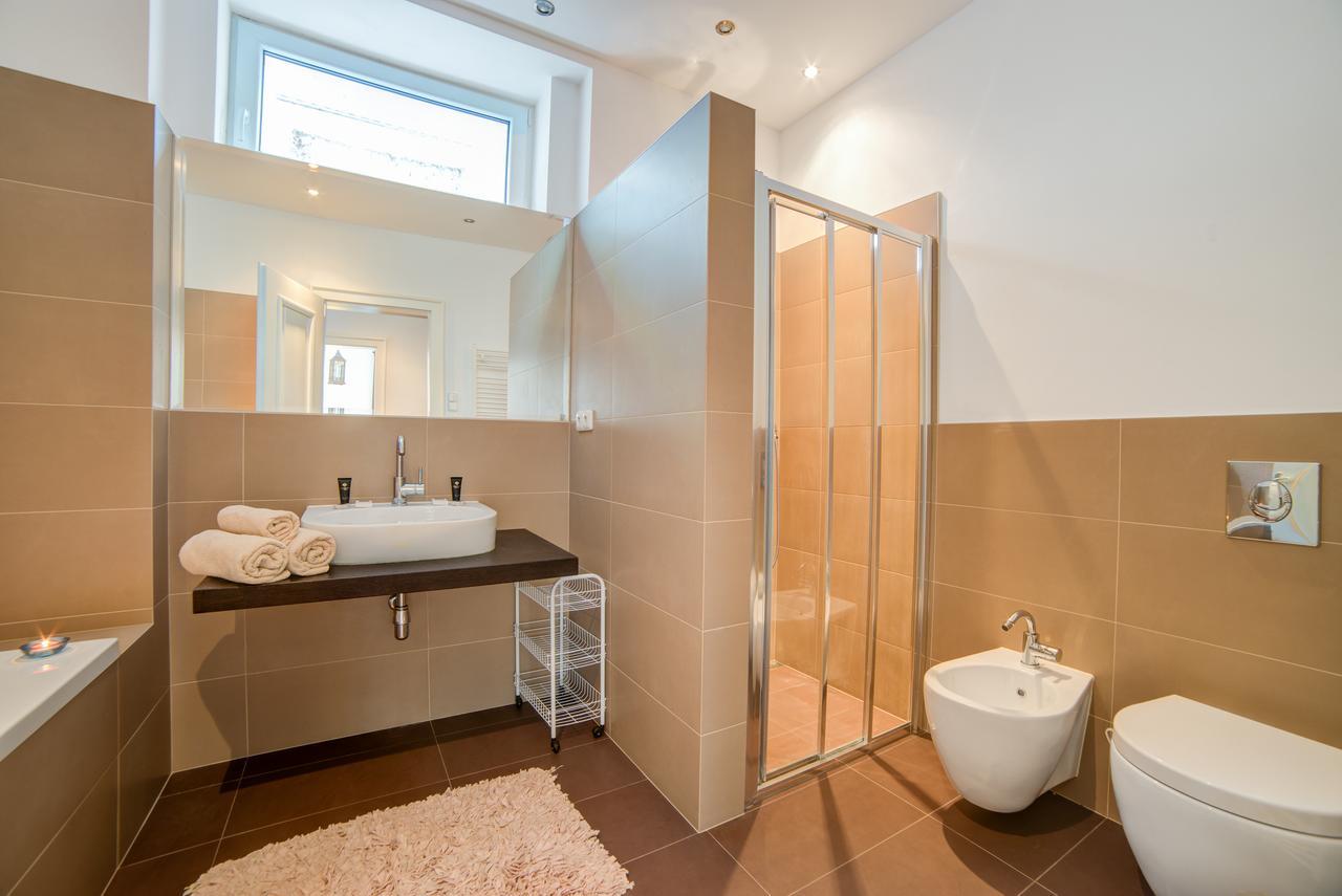 Nosislav Apartments Екстер'єр фото